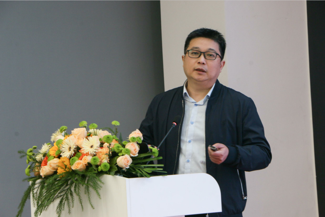 伟德体育 - 综合体育赛事平台|奥体中心相助同伴