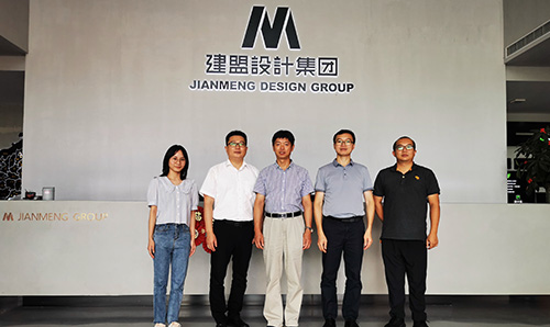 福建工程学院党委副书记詹松青莅临伟德体育调研指导