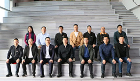 厦门墟市美区倪杰区长一行莅临伟德体育考察指导